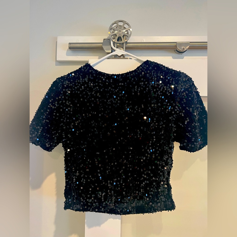 Beautiful New Soft Black Sequins crop top size medium never worn.